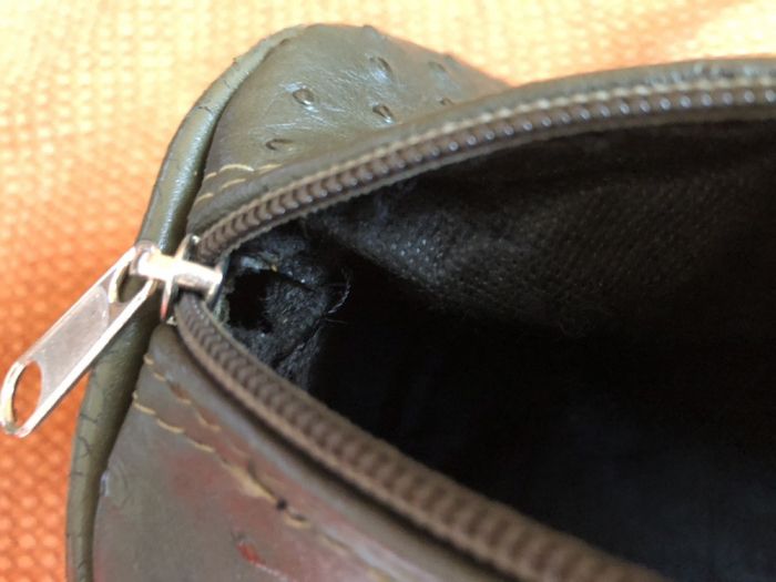 2 Malas pequenas, uma verde seco e outra castanha