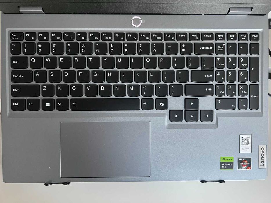 Laptop LENOVO LOQ 15.6" 144Hz R7-7435HS 24GB RAM 512GB GeForce RTX4070
