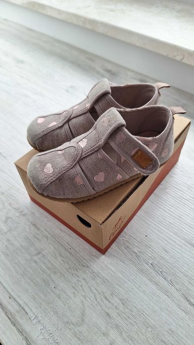 Kapcie Emel rozmiar 26