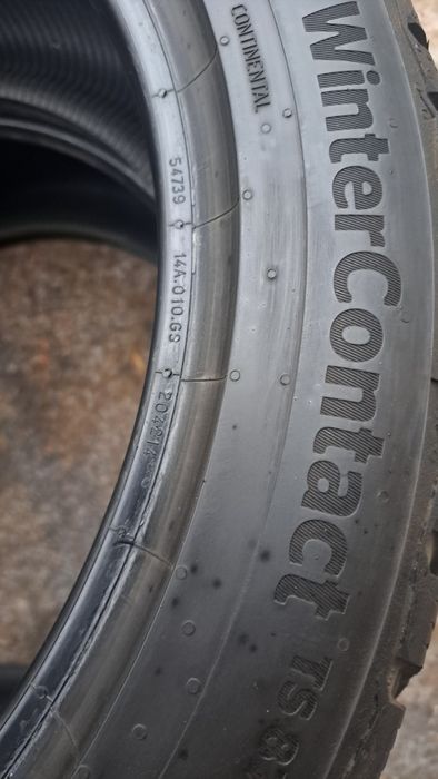 2 x continental 225/45 17" 7mm. 22r