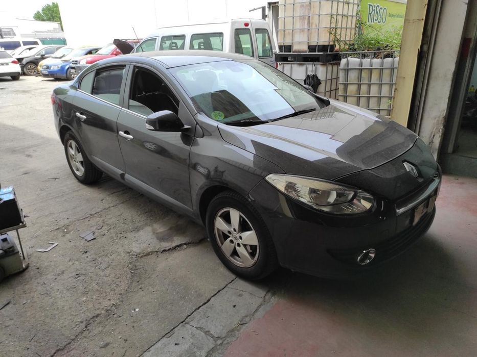 Capô Renault Fluence