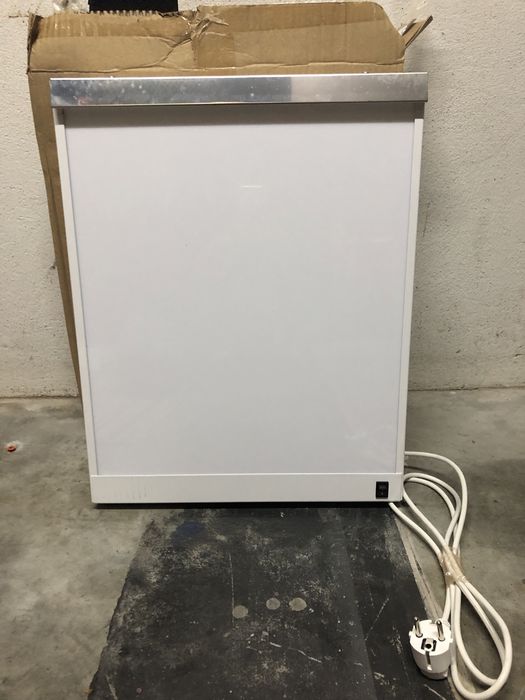 Single-Unit Light Box64751287687681120