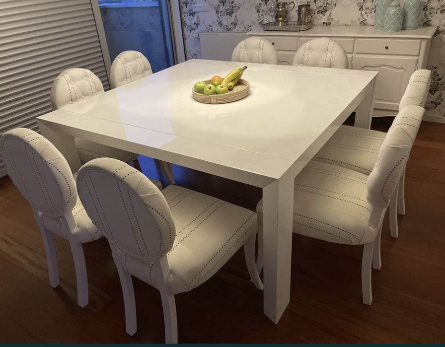 Mesa de sala quadrada em lacado alto brilho 150x150 cm