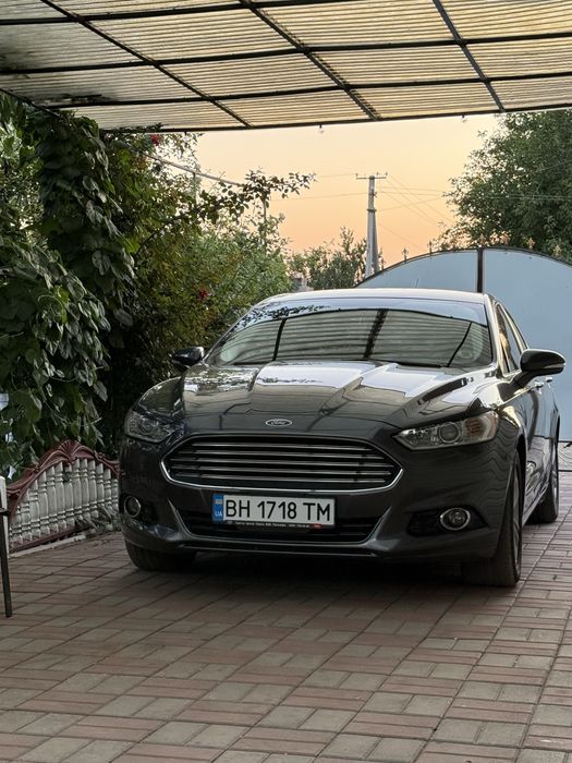 Ford Fusion plugin-hybrid TITANIUM