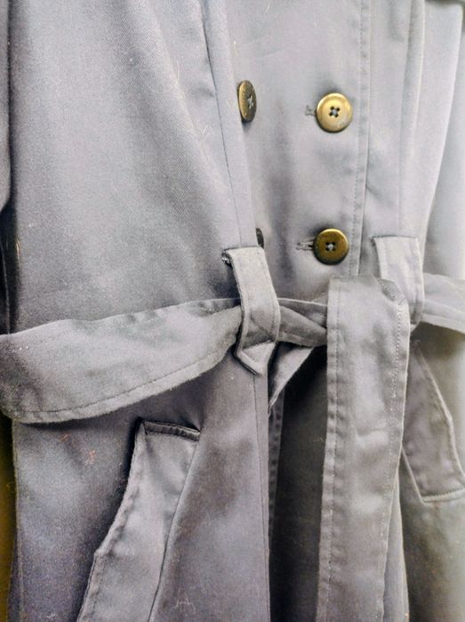 Trencz /prochowiec granatowy roz. 38