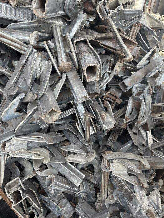 Опалубка б/у замки PERI