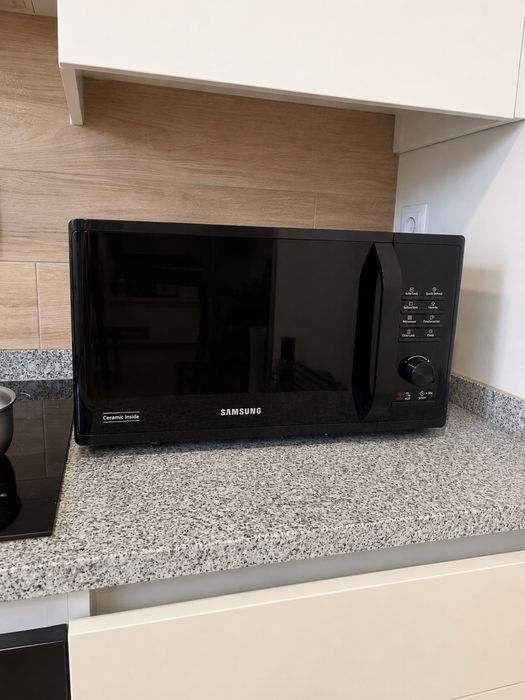 Microondas preto