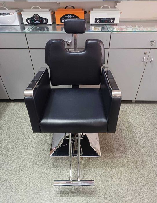 Перукарське крісло HB-A058 чорне (шкірозамінник) на гідравліці