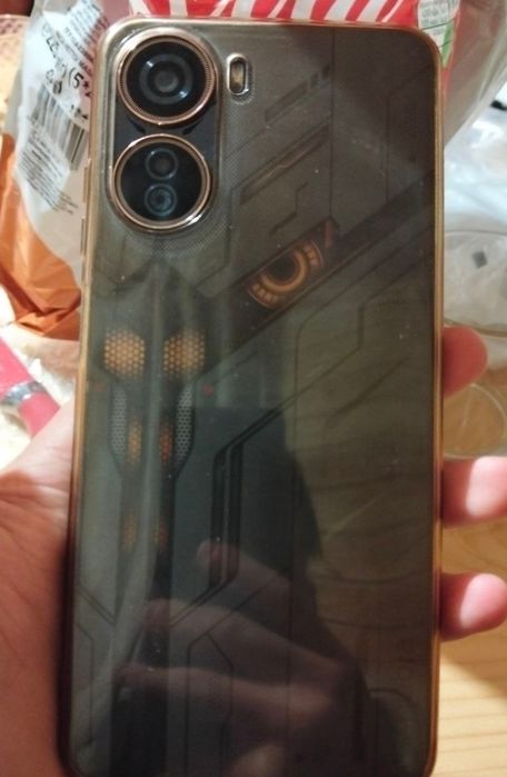 Nubia Neo 5G — у хорошому стані + 2 чохли в подарунок