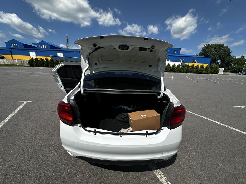 Продам Renault Logan 2019 року