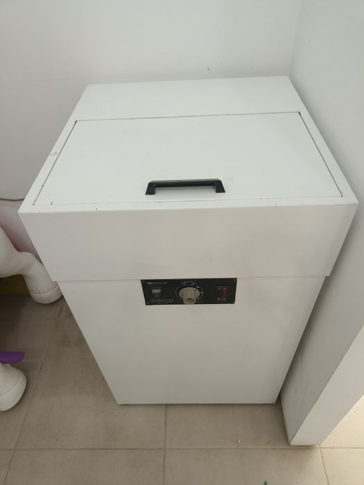 Endutora e maçarico para fundir metal (prótese dentária)