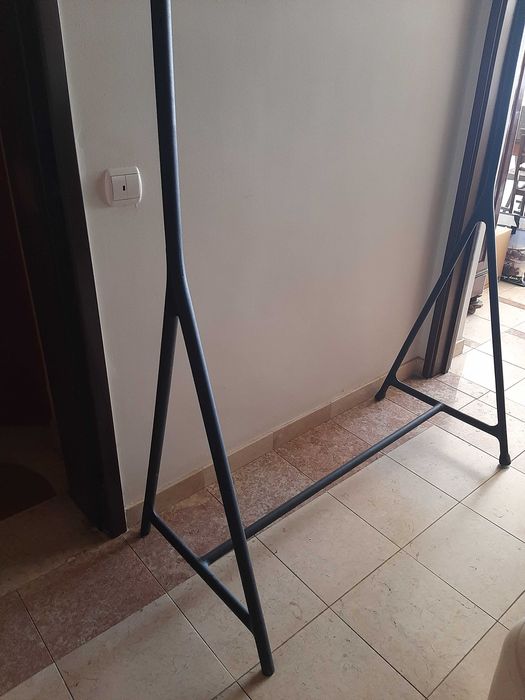 Charriot Ikea Preto em resina