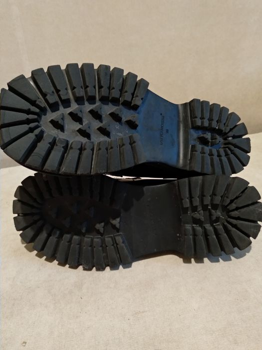 Жіночі лофери 38 р б/у