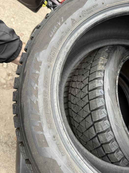 225/55 r17 Bridgestone Blizzak DM-V2 98% Резина зимняя