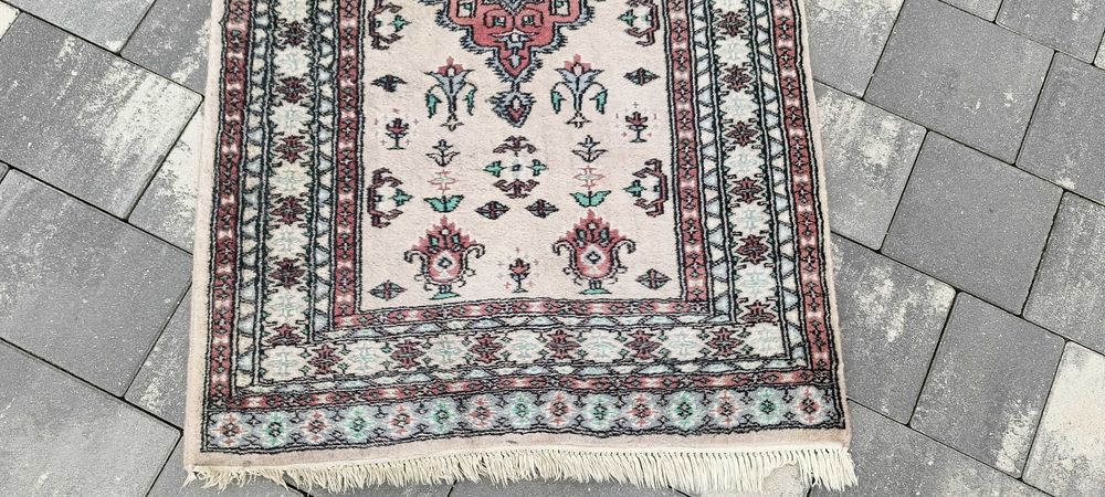 Buchara ręcznie tkany dywan wełniany pakistański piękny 133 x 78 cm