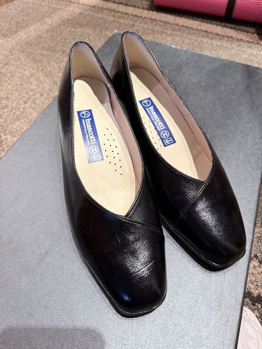 Шкіряні туфлі жіночі нові