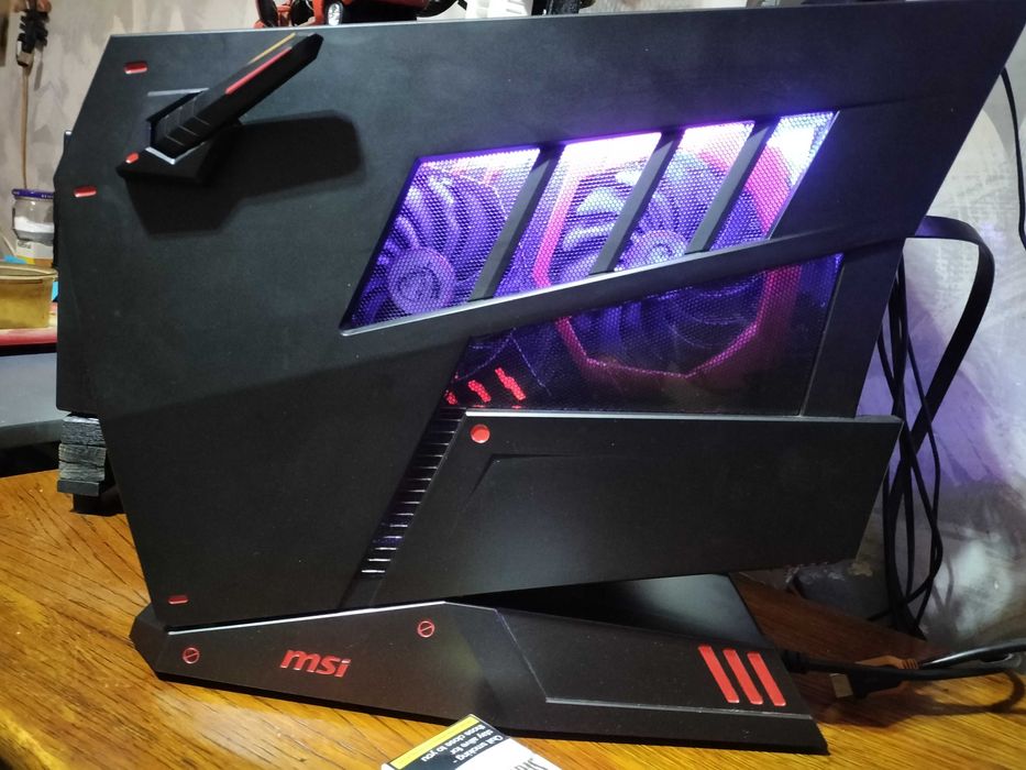 Komputer MSI AEGIS 3 intel i7 ram 16gb karta graficzna 6gb Win.10