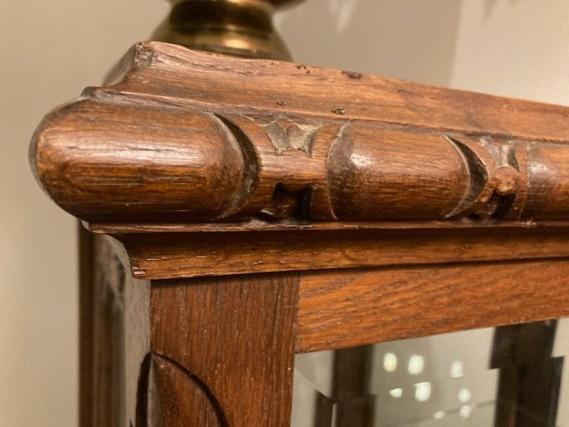 kredens kryształowe szyby, marmurowy blat