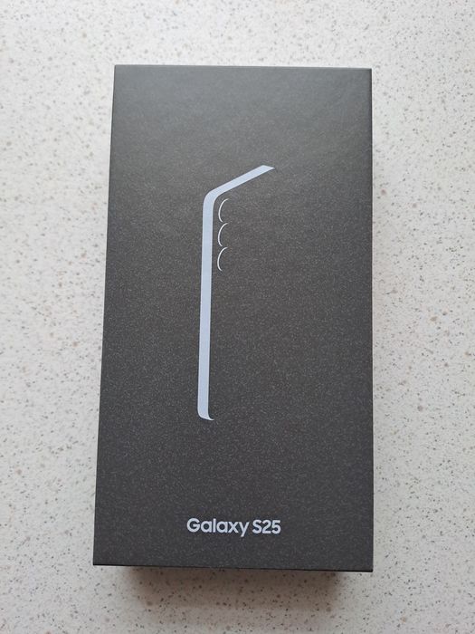 Samsung S25 Nowy + Gratisy