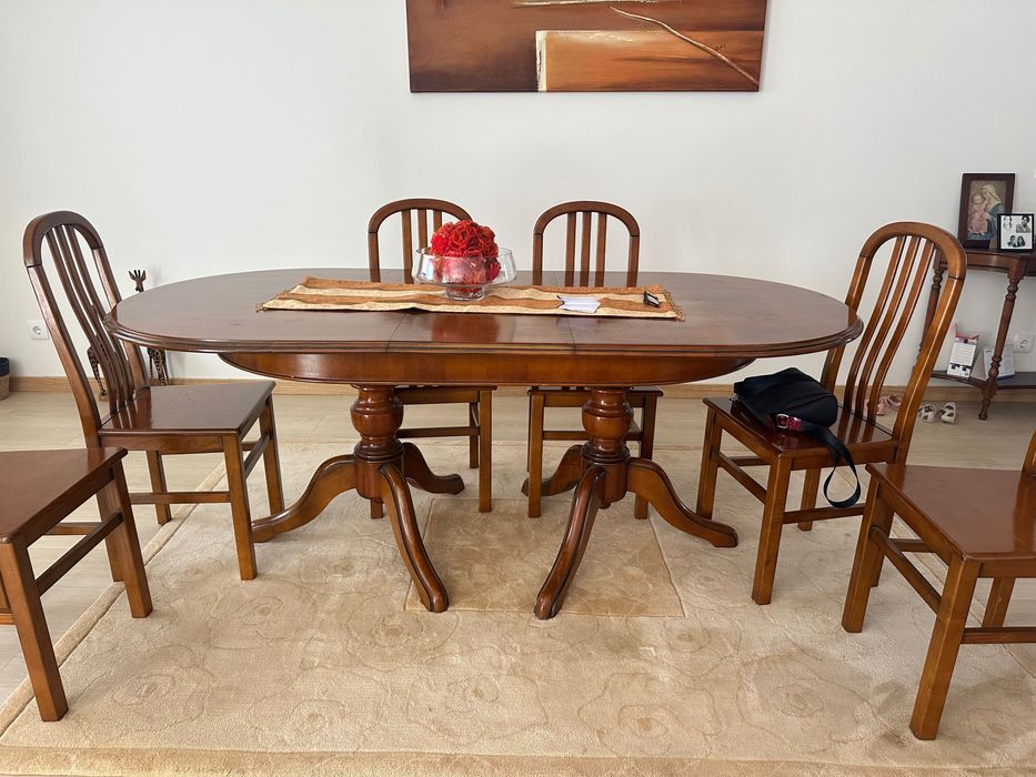 Mesa e cadeiras madeira