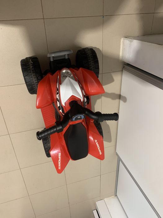 Mota eletrica infantil