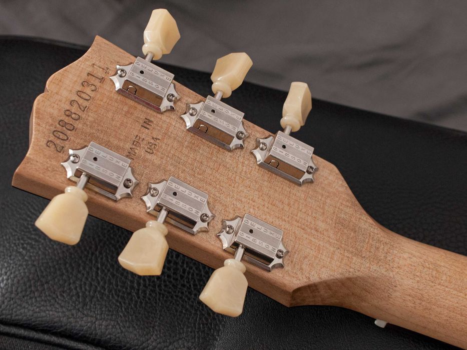 Gibson SG Tribute Natural Walnut + Saco