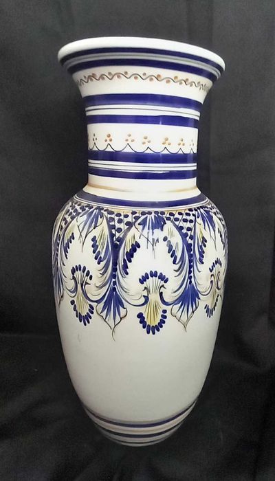 Jarra em faiança com motivo do séc XIX, Santana