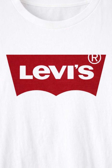 T-Shirt Levi’s® Branca com Logótipo Batwing Vermelho – M