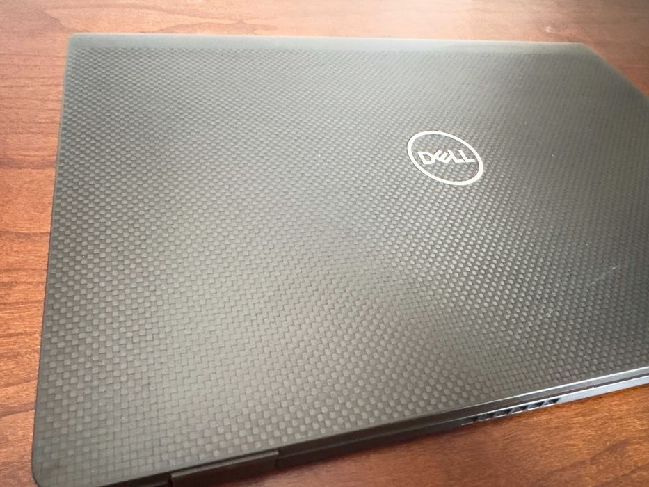 Dell 7420 Ultrabook 14"FHD/i5-1145G7 Quad Core/16Gb/256Gb/Carbono64729736614657123