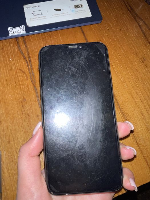 Продам iphone  X на запчастини або під відновлення