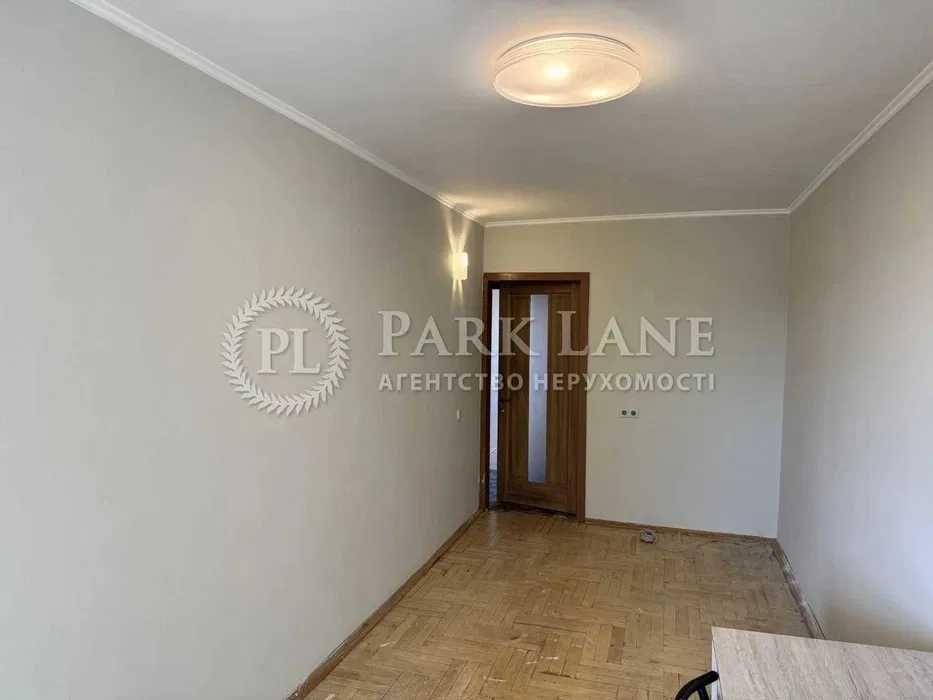 3-кімнатна квартира 62м², ремонт, Голосіївська 16, Деміївська