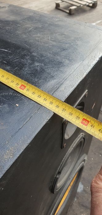 Duże kolumny głośnikowe podłogowe stereo