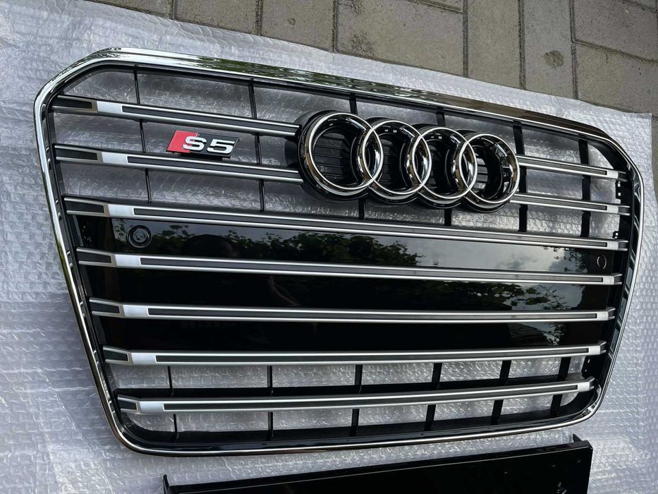 Решітка радіатора Audi A5 8T (12-16) тюнинг решетка стиль S5