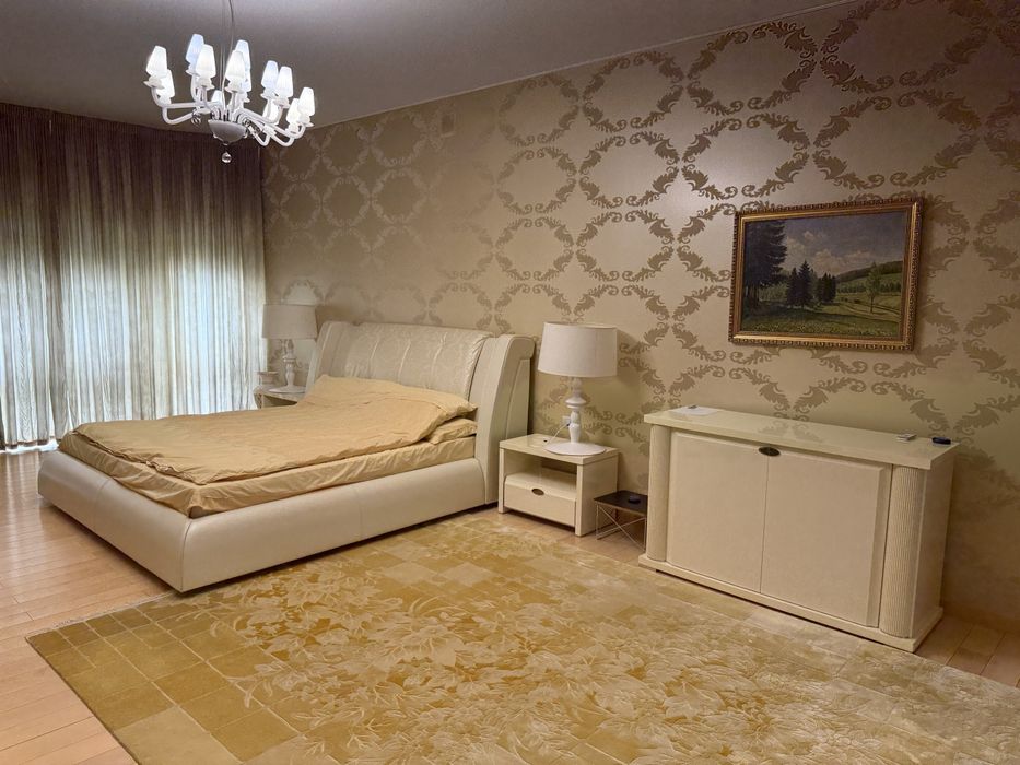 Під Києвом/с.Стоянка/вул.ОСІННЯ//Будинок-ПРЕМІУМ КЛАСУ-600м2/45 соток/в ЛІСІ/біля ОЗЕРА