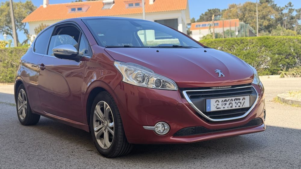 Peugeot 208  1.4  VTI  ACTIVE muito estimado, de garagem, particular , Nacional