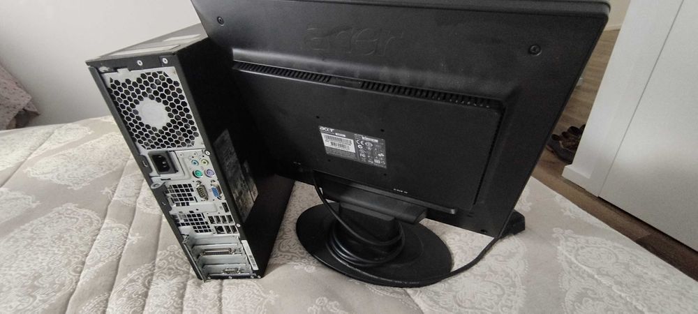 Computador - Torre + Ecã