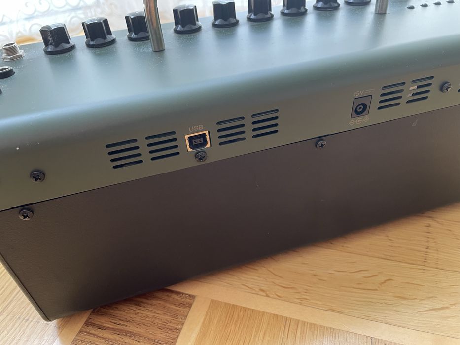 yamaha thr10x - Купить музыкальные инструменты - Цена на OLX.ua