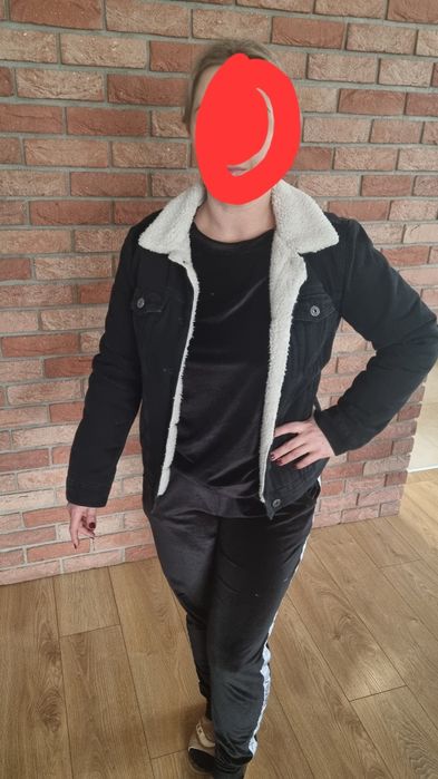 Kurtka czarny jeans z futerkiem roz.XS jak nowa.