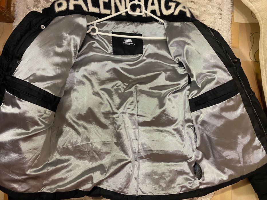 Зимова куртка Balenciaga