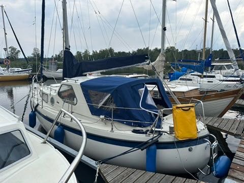 Jacht żaglowy LM-24 Motorsailer