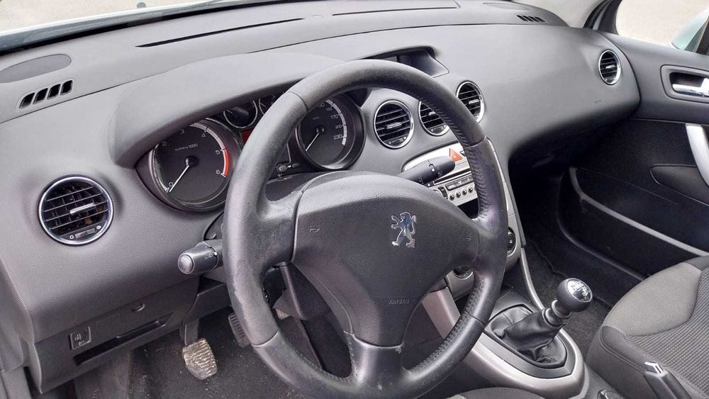 Peugeot 308 1.6 HDi Comercial – Excelente oportunidade!