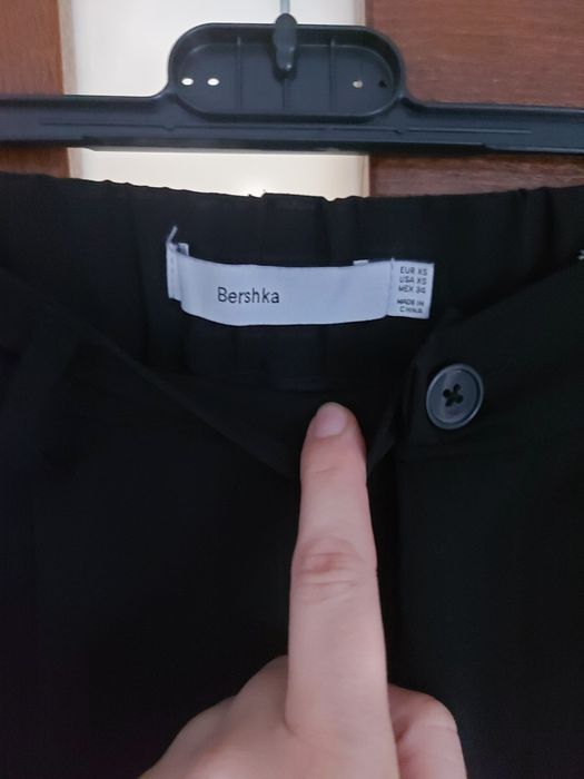 Eleganckie spodnie czarne Bershka xs 34