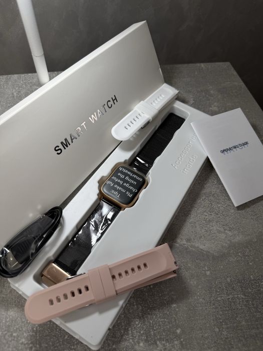 Смарт-годинник Smart Watch із золотистим корпусом + 3 ремінці у комплекті
