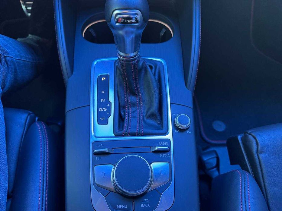 Audi S3 (офіційна)