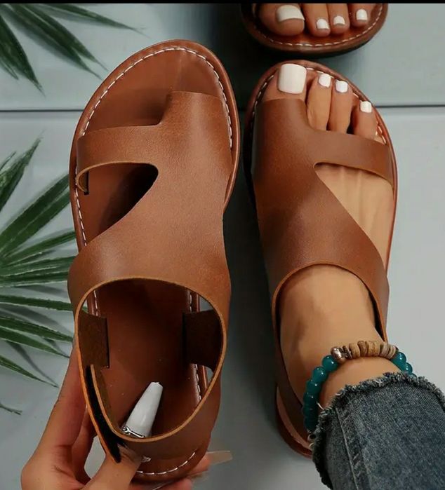 Босоніжки колір коричневий