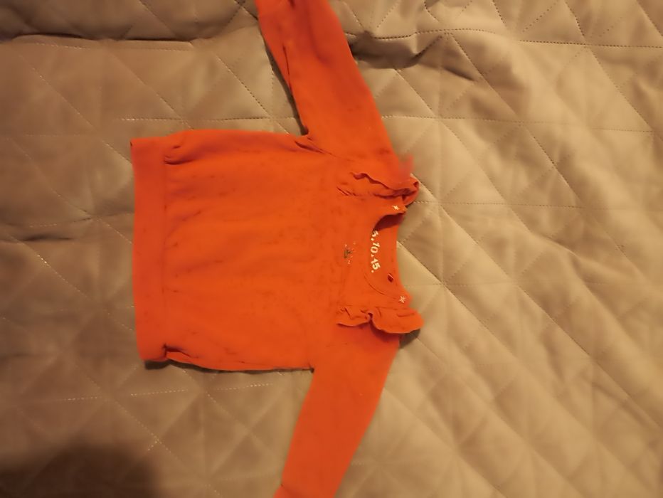 Sprzedam bluzeczkę r. 68 marki 5 10 15