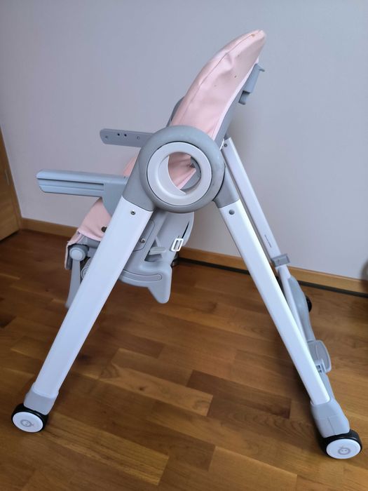 Krzesełko do karmienia z regulacją wysokości