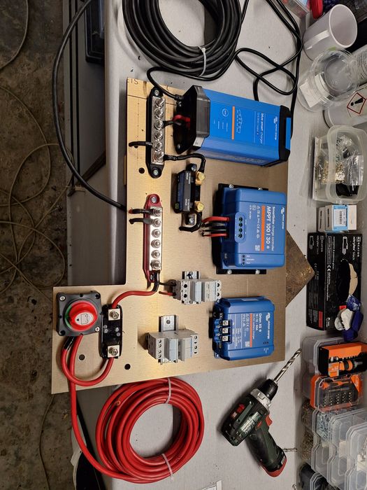 Serwis naprawa doposażenie przyczep i kamperów.