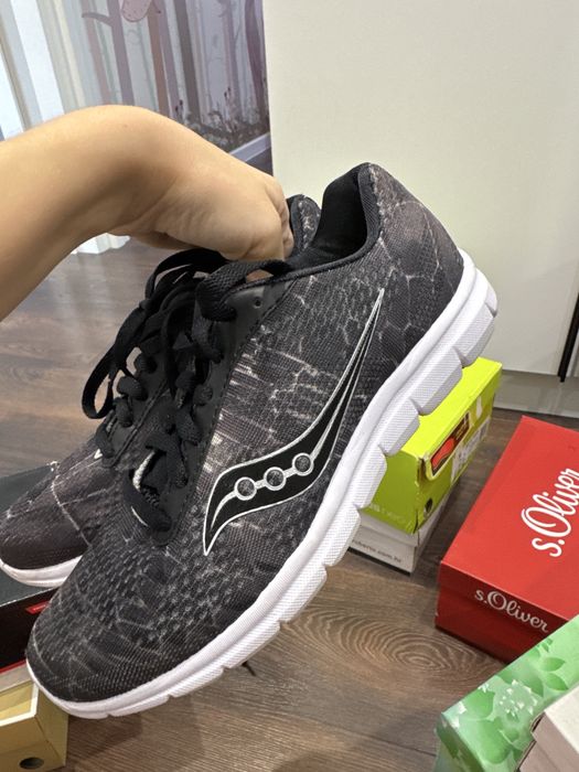 Кросівки saucony