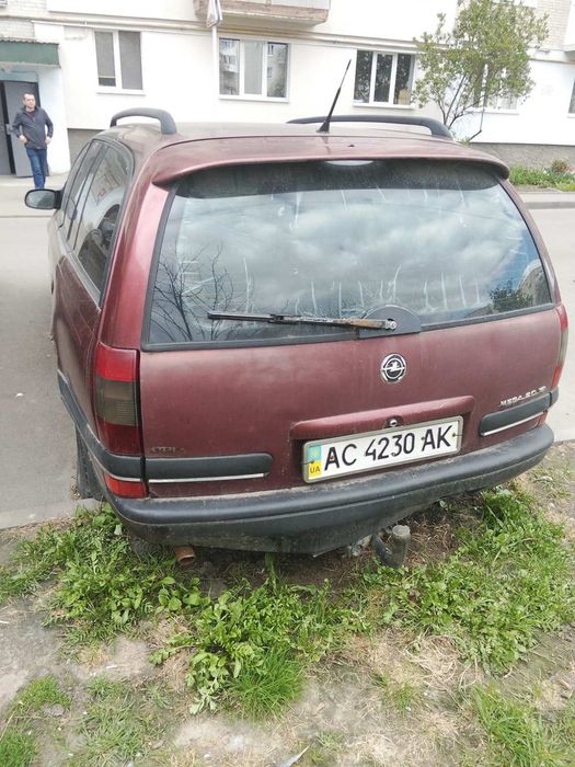 Автомобіль опель